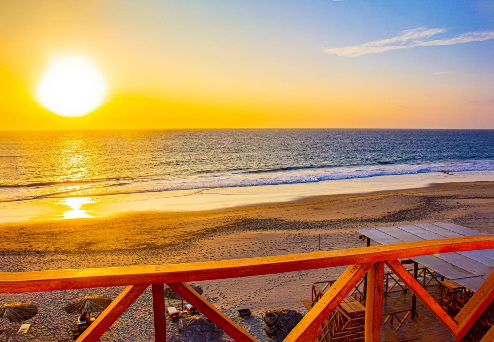 Costa Blanca De Vichayito
